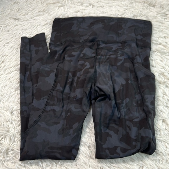 Lululemon Fast and Free Tight II 25" *Non-Reflective Nulux Incognito Camo Multi - Picture 4 of 6
